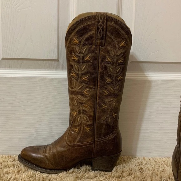 Cowgirl Boots - Picture 2 of 8